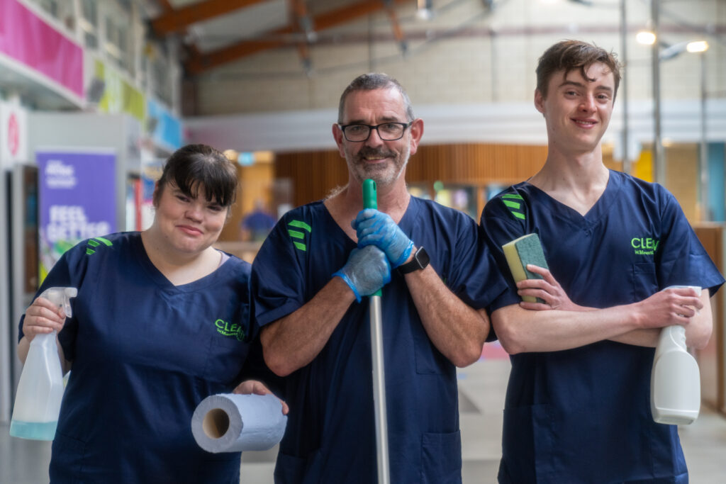 Mount Charles cleaning contracts team